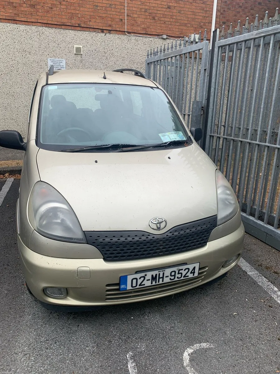 Toyota Yaris Verso - Image 1