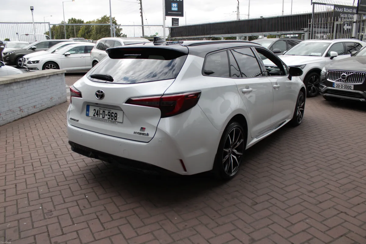 2024 TOYOTA COROLLA 1.8 HYBRID GR SPORT - Image 4
