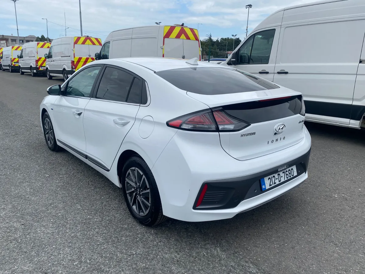 2021 Hyundai IONIQ Electric 38.3KWH - Image 4