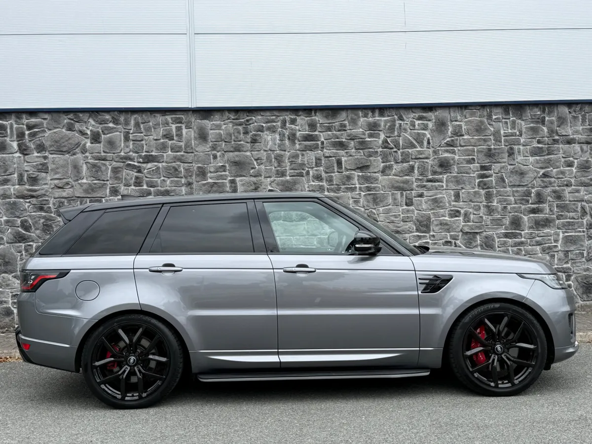 2020 Range Rover Sport HSE DYNAMIC P400E - Image 4