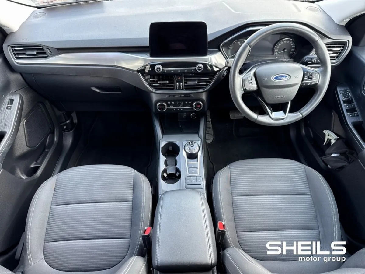 Ford Kuga 2.5 Duratec 225PS PHEV Titanium Auto - Image 3