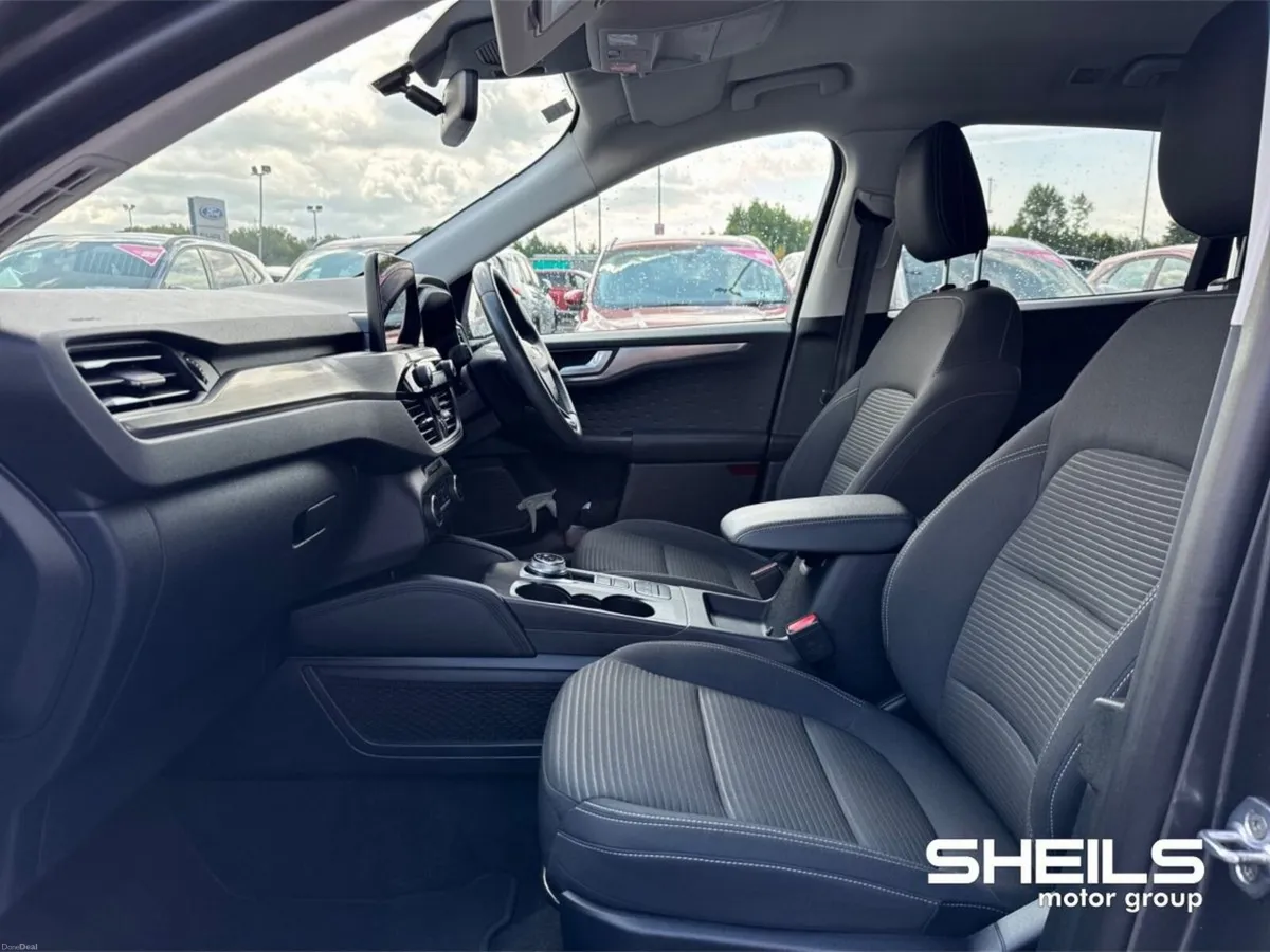 Ford Kuga 2.5 Duratec 225PS PHEV Titanium Auto - Image 5
