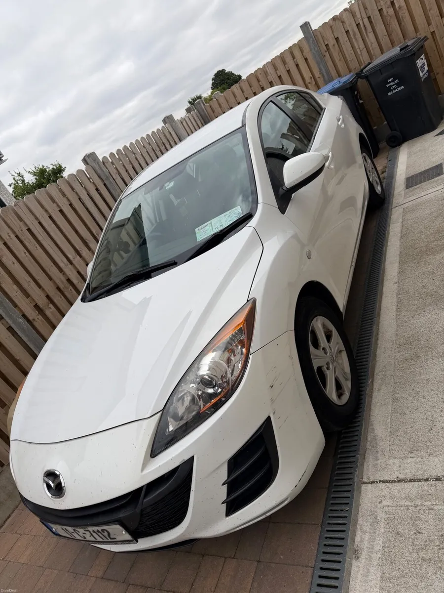 Mazda Mazda3 2011 - Image 2