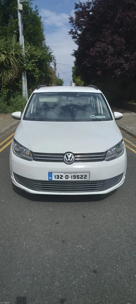 Volkswagen Touran - Image 1