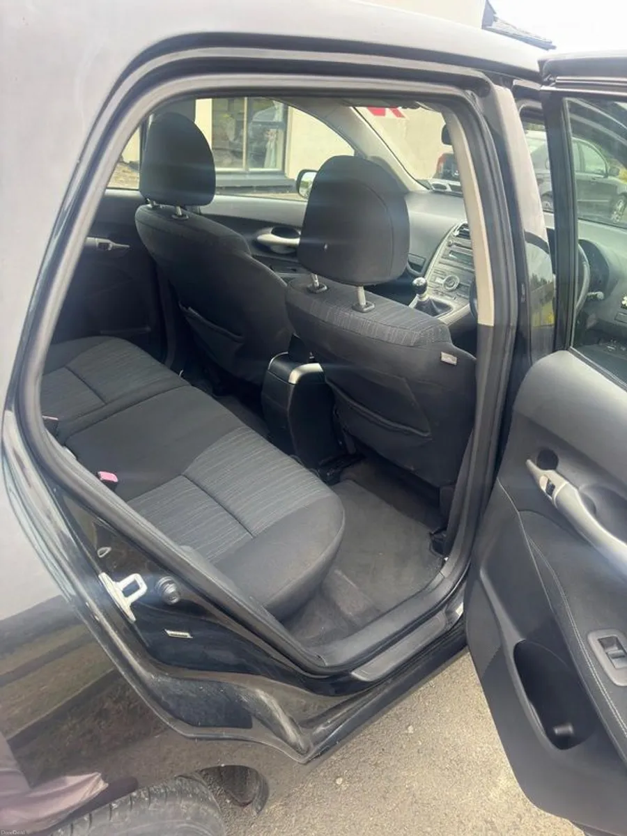 2009 Toyota Auris - Image 5