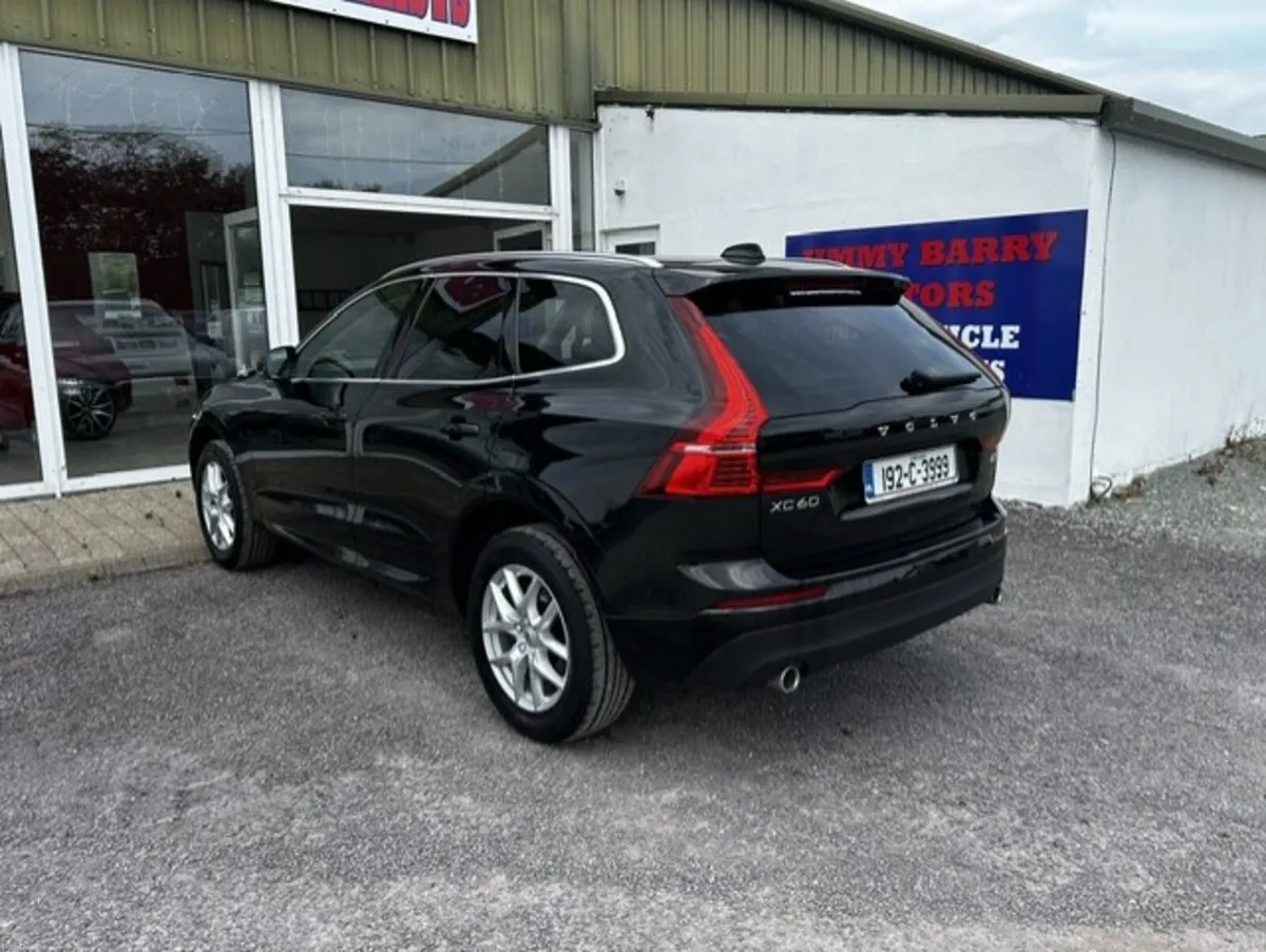 2019 Volvo XC60 D3 MOMENTUM 5DR - Image 6