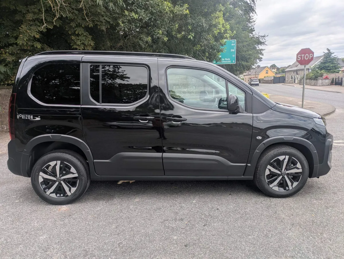 Wheelchair Accessible Vehicle - PEUGEOT RIFTER 262 - Image 4