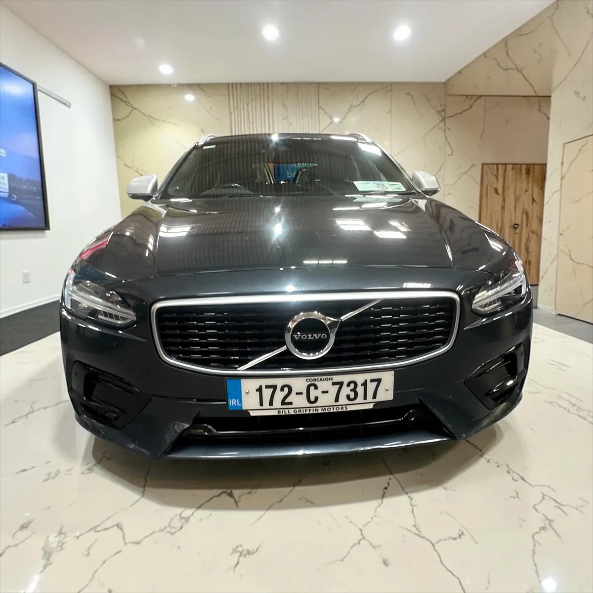 2017 Volvo V90 R-DESIGN GEARTRONIC - Image 6