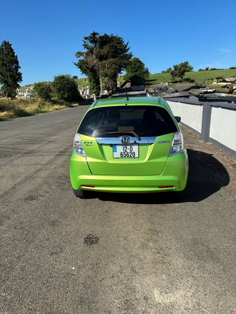 2012 Honda Fit Hybrid - Long NCT 06/27 - Image 4