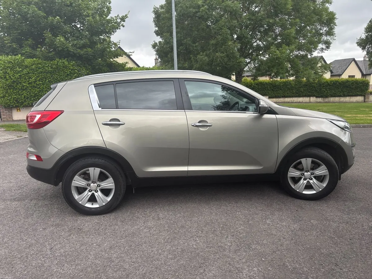 Kia Sportage 1.7 EXS 4DR - Image 1