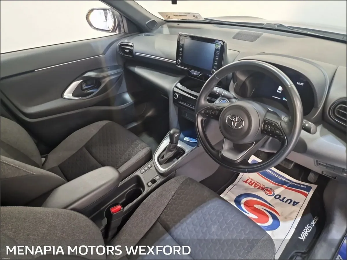 Toyota Yaris Cross Design Hev Auto  Design  VVT-h - Image 6