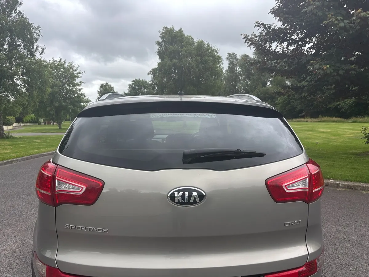Kia Sportage 1.7 EXS 4DR - Image 4