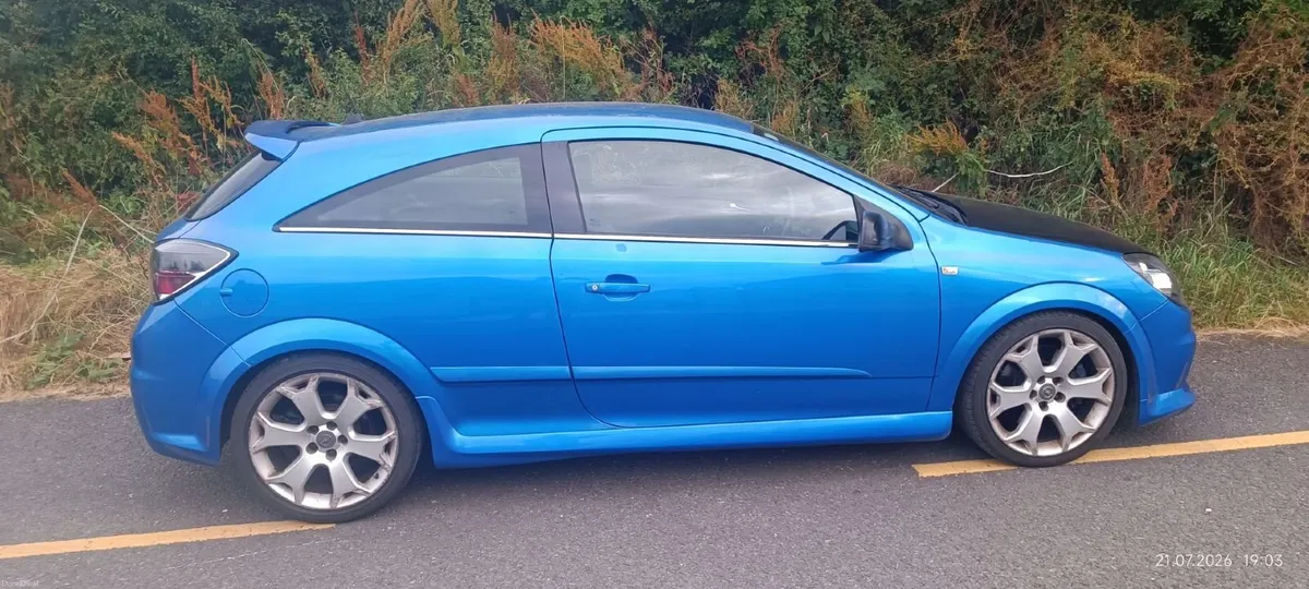 Opel Astra H OPC - Image 1