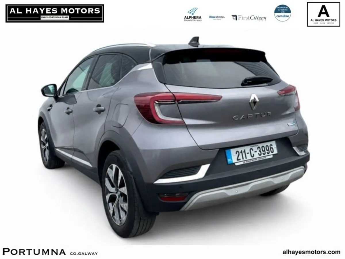 Renault Captur E-TECH Plug-in Hybrid 160 Auto S-Ed - Image 3
