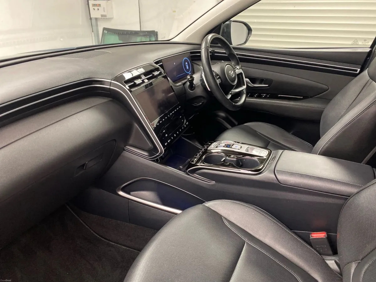 Hyundai Tucson 4WD Executive Plus PHEV Auto 2 Tone - Image 2