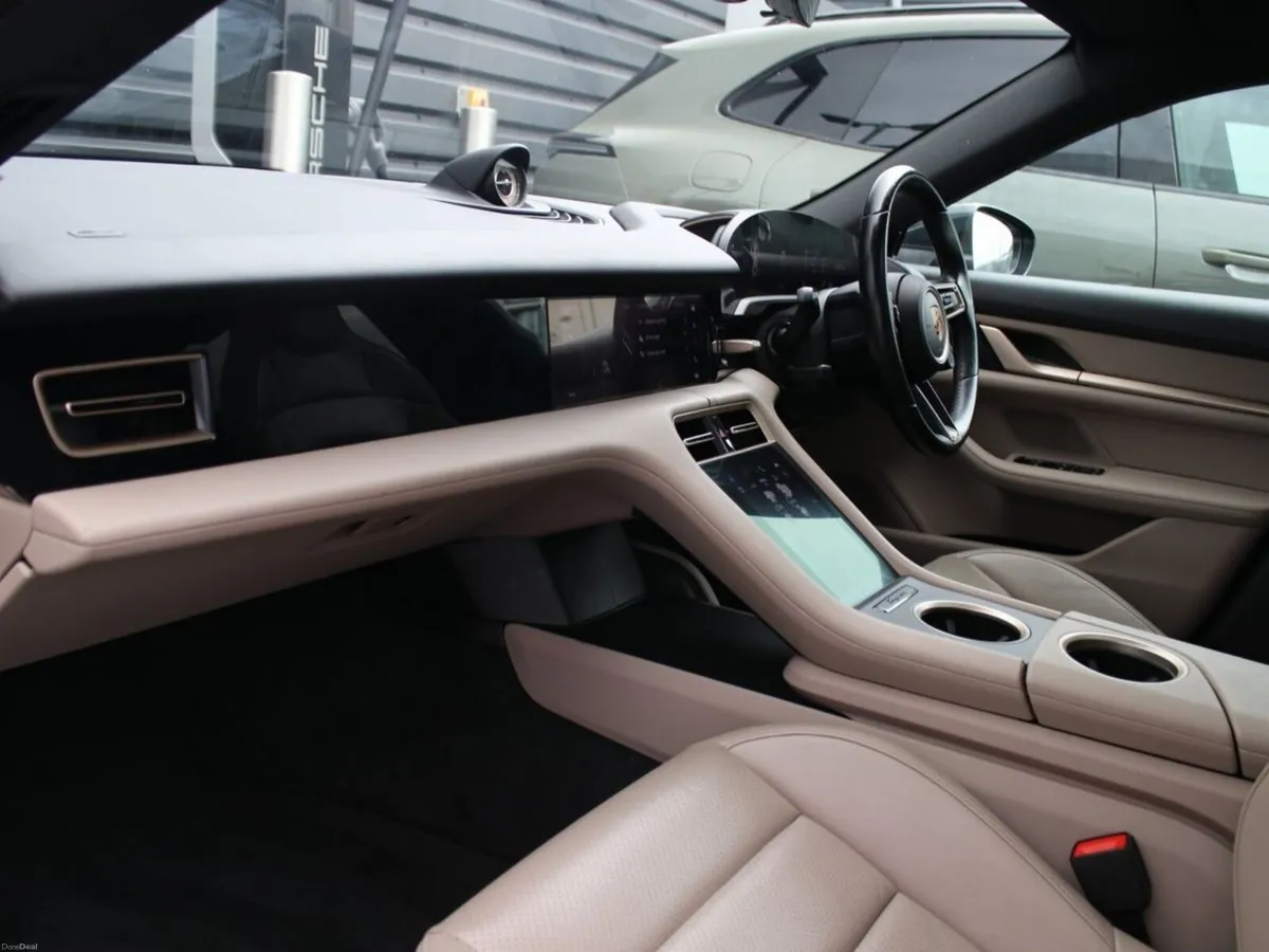 Porsche Taycan RWD - Image 4