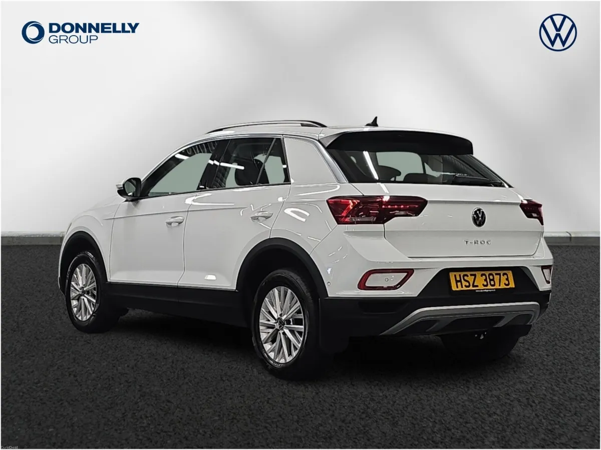 Volkswagen T-roc Hatchback Life - Image 3
