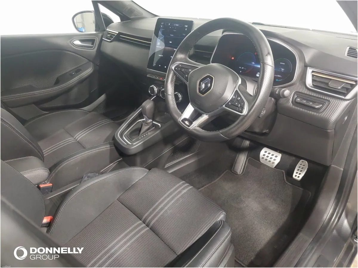 Renault Clio Hatchback Engineered - Image 4