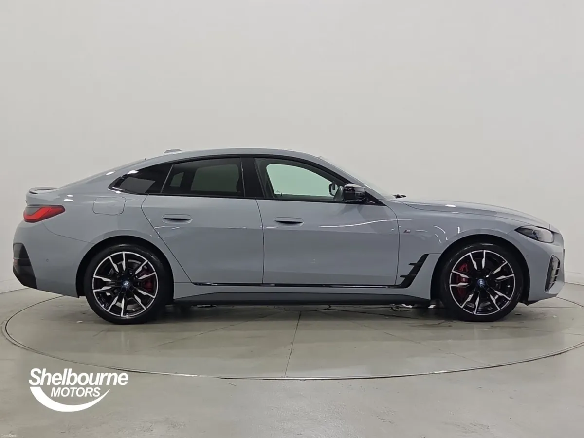BMW i4 M50 - Image 3