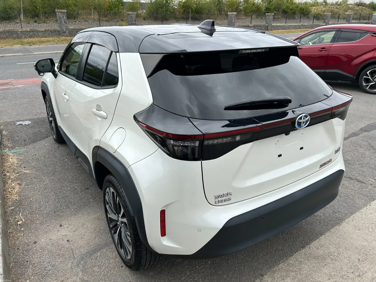 TOYOTA YARIS CROSS, 1.5 HYBRID AUTO HIGH SPEC - Image 4