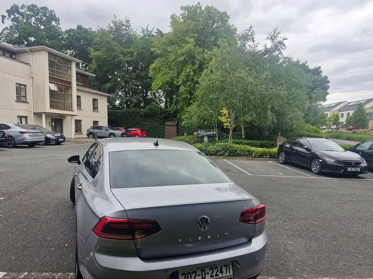 Volkswagen Passat 2020 - Image 3