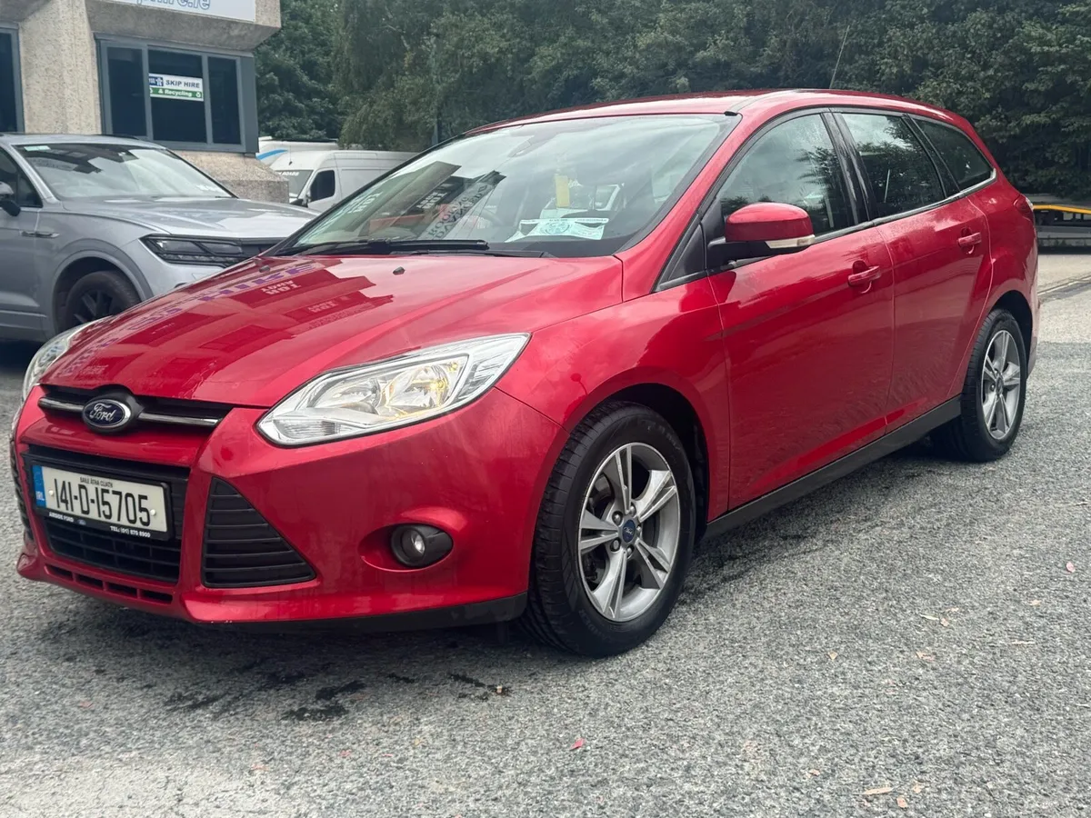 2014 Ford focus estate low mileage - Image 2