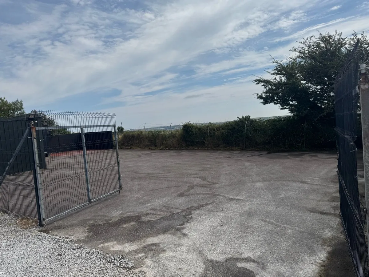 Yard to rent - Image 3