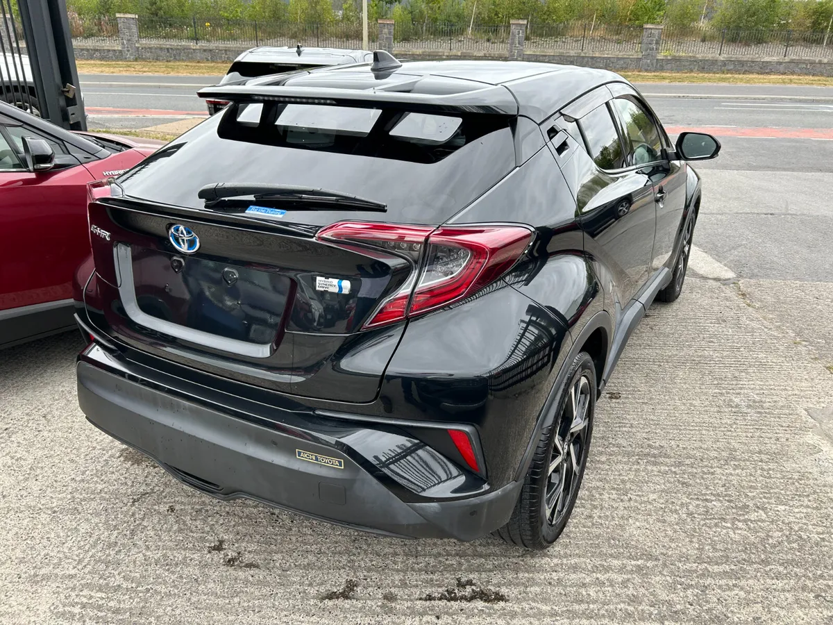 TOYOTA CHR 2019, 1.8 HYBRID AUTO LOW KMS HIGH SPEC - Image 6