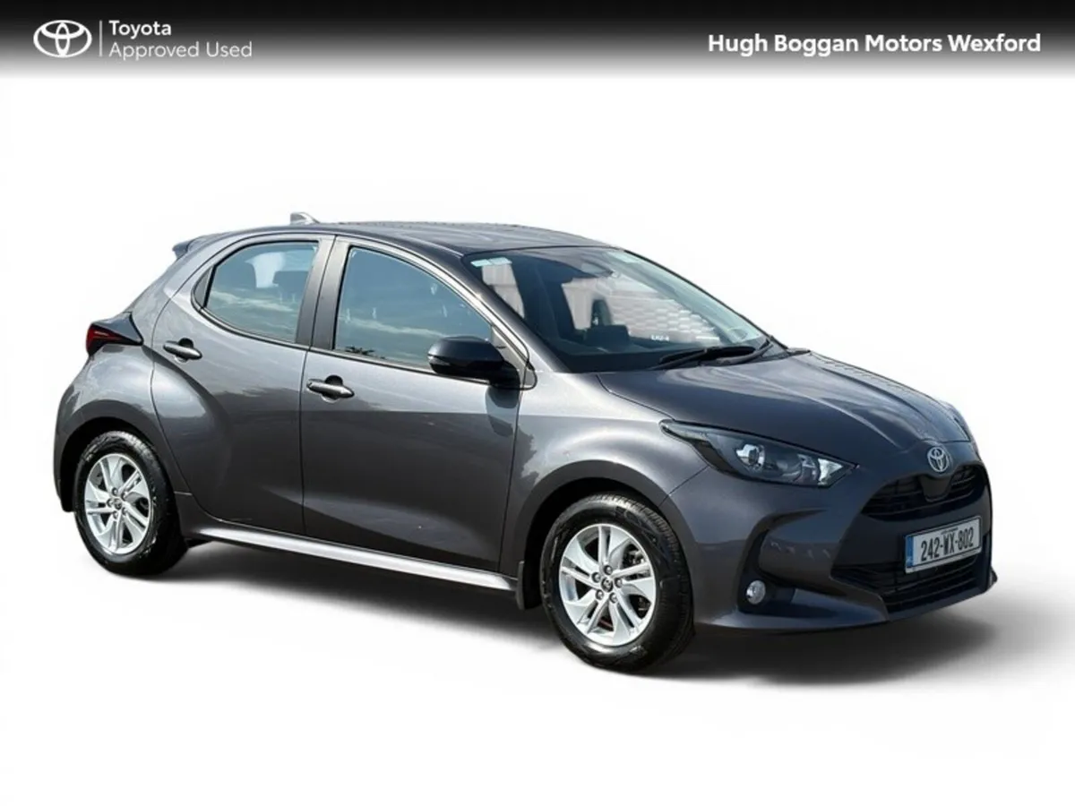 Toyota Yaris HYBRID LUNA ONLY 6500KMS!! - Image 1