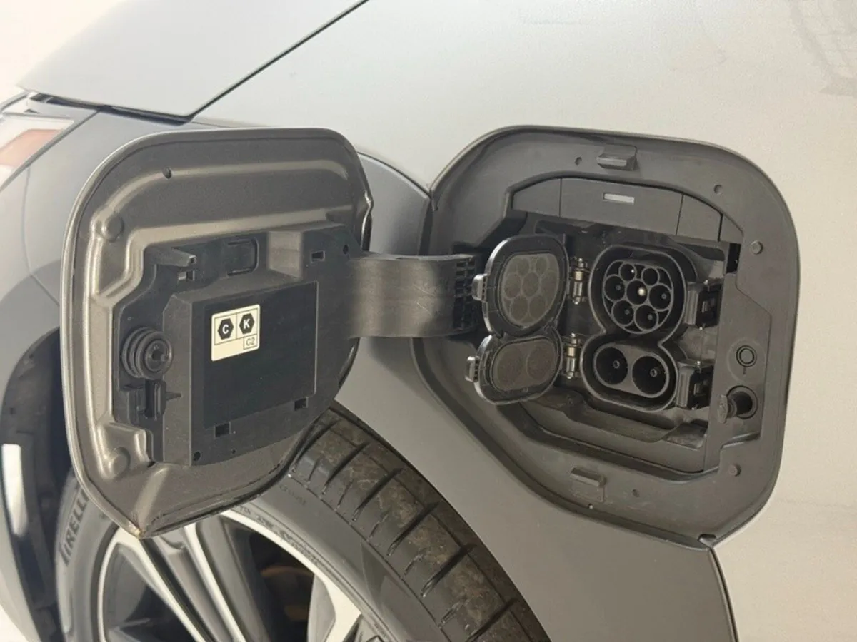 Toyota bZ4X Premier - Image 6