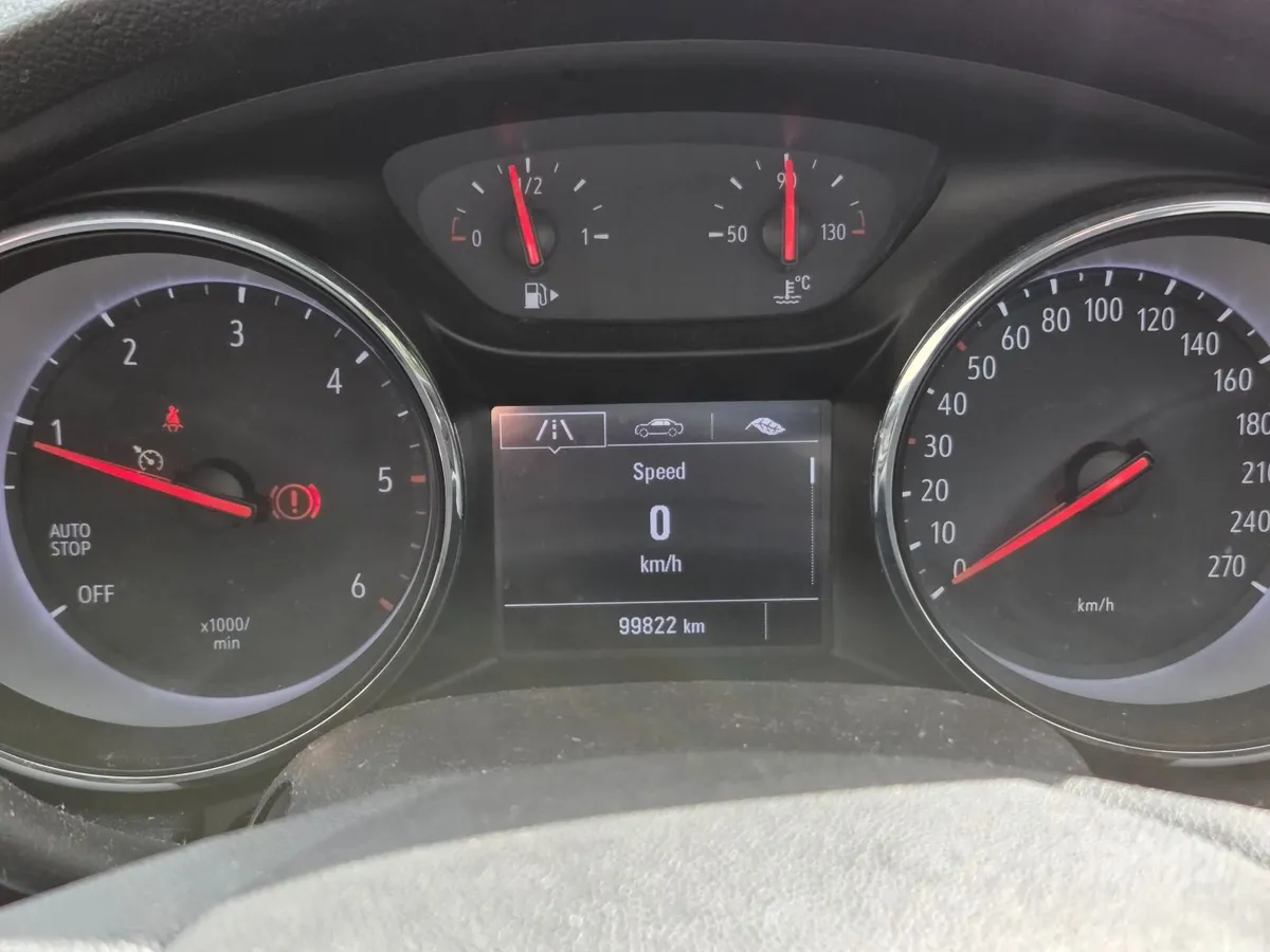 Opel Astra 2021 - Image 5