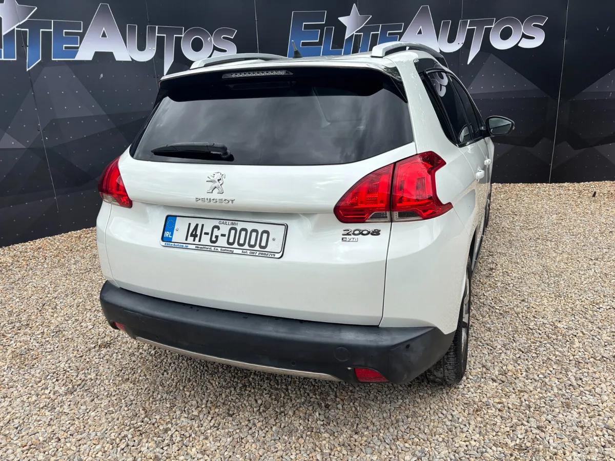 Peugeot 2008 Automatic 1.2 2014 - Image 5