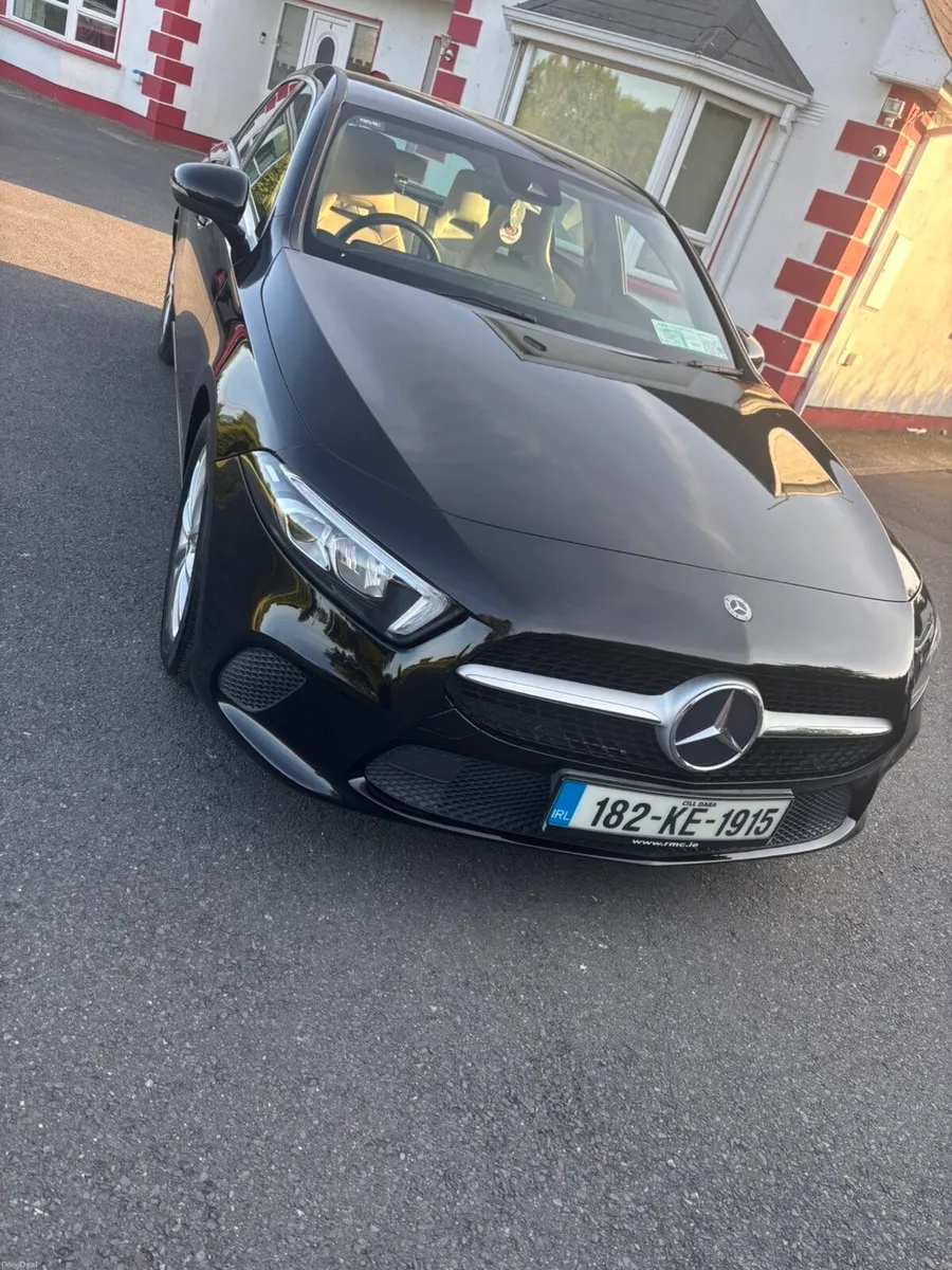 182 Mercedes-Benz A180d Progressive Line Automatic - Image 1