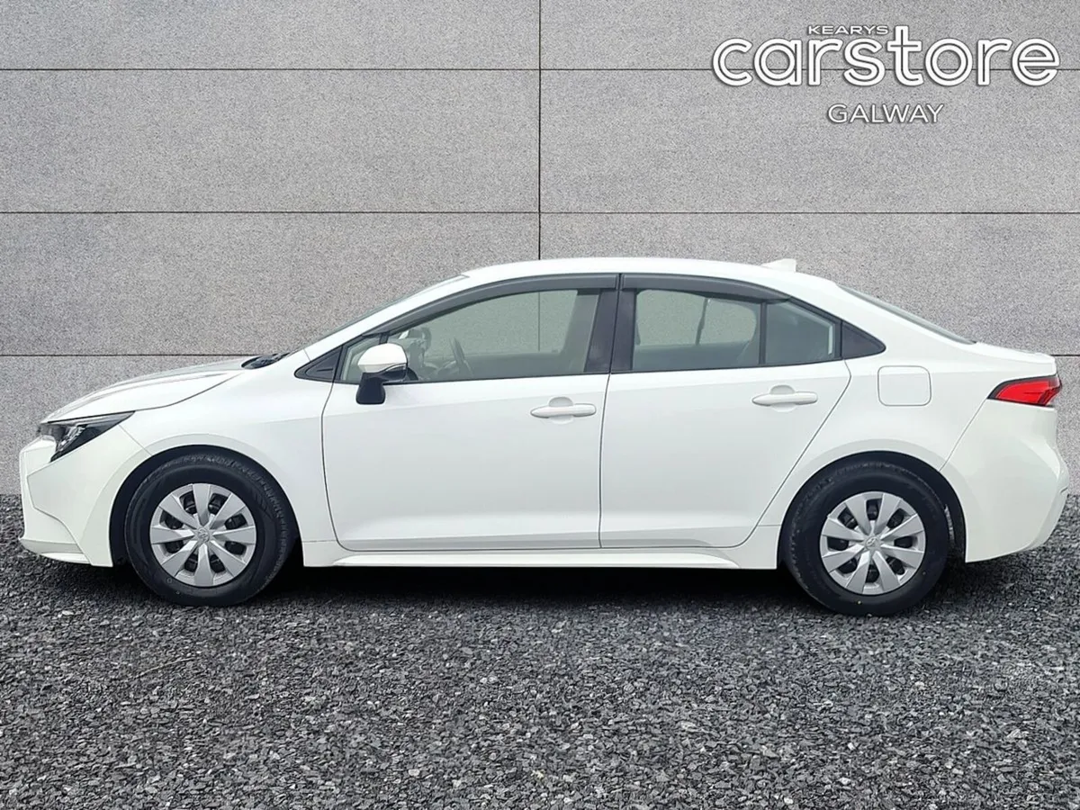 Toyota Corolla Hybrid G-X - Image 6
