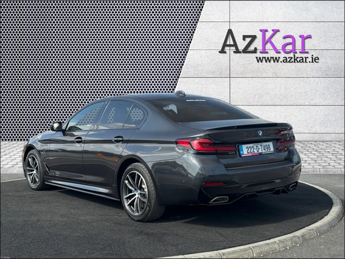 BMW 5-Series 2022 M-SPORT 2.0 PLUG IN HYBRID 252BH - Image 6