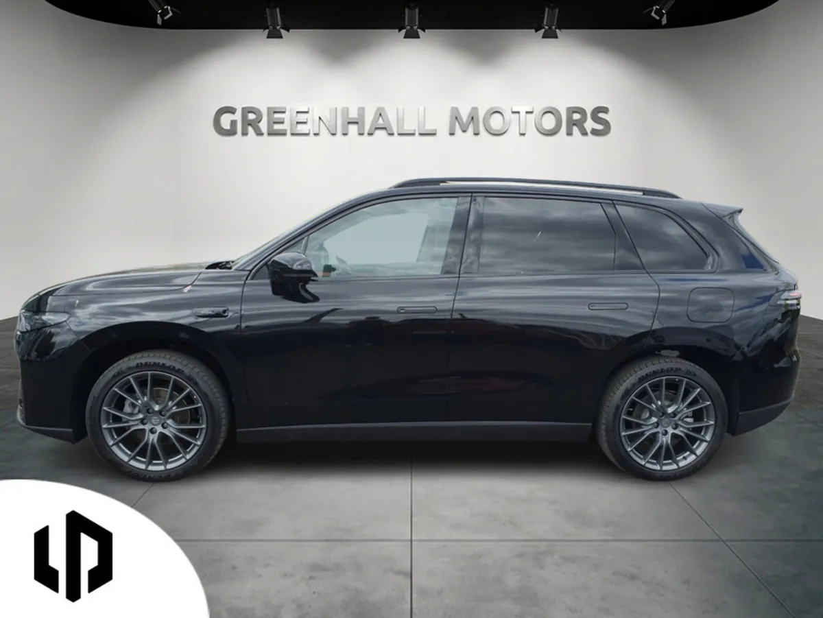 Leapmotor C10 DESIGN PHEV HYBRID - RANGE 975km - Image 3