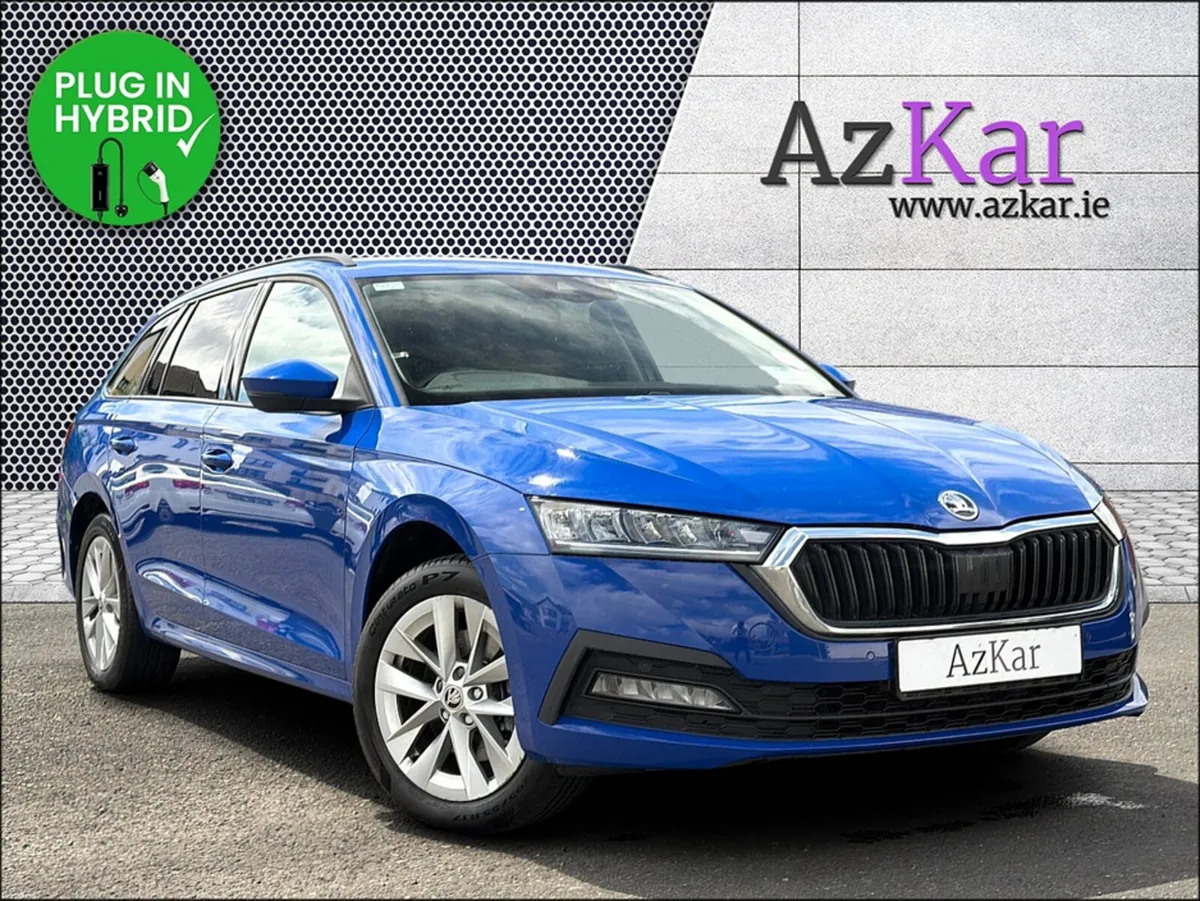 Skoda Octavia 2022 SE TECH 1.4 PETROL PLUG IN HYBR - Image 1