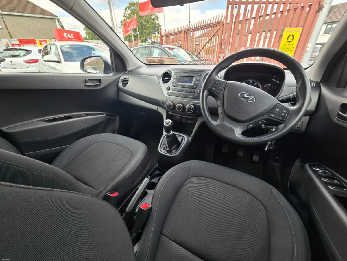 Hyundai i10 SE 67PS 5DR 1.0 - Image 5