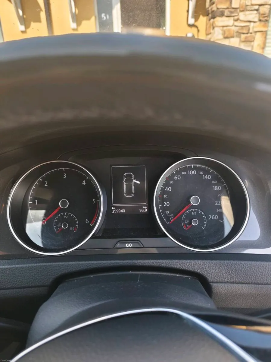 Volkswagen Golf - Image 5