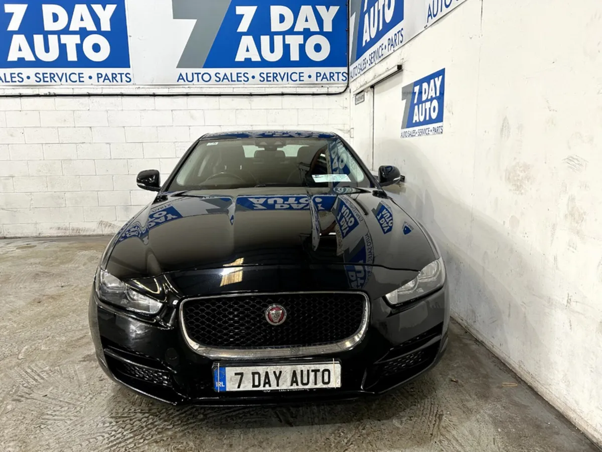 Jaguar XE 2.0 D PRESTIGE 180PS MY1 MY18 4 - Image 2