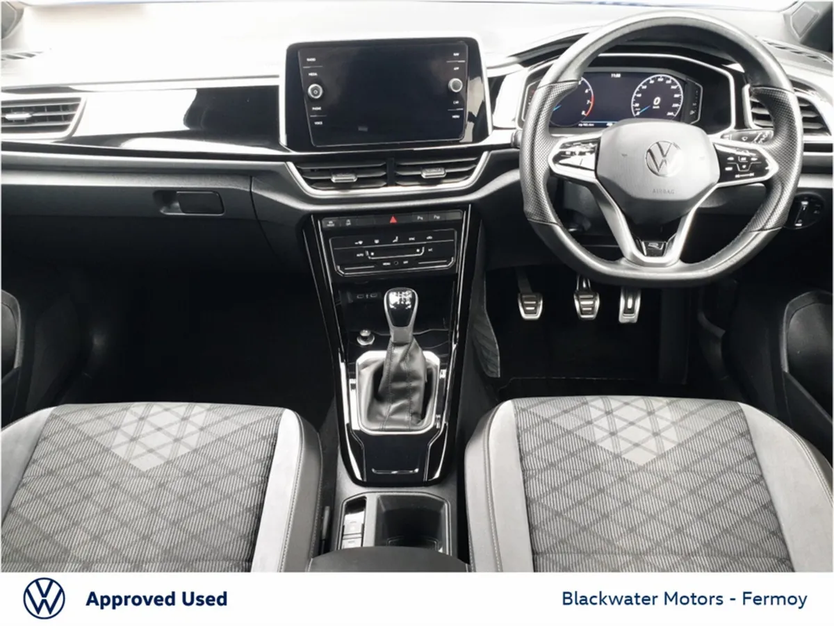 Volkswagen T-Roc 1.0TSI 110BHP R-LINE - Image 2