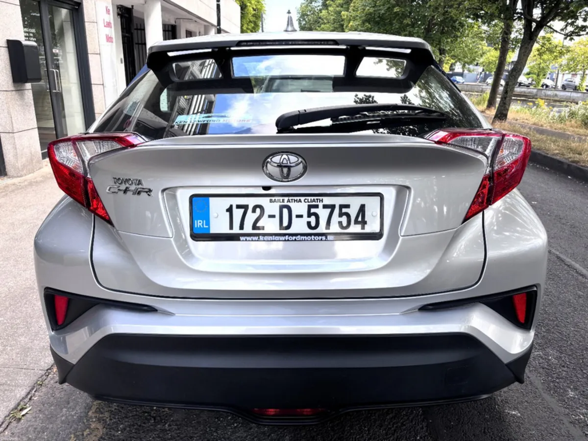 Toyota C-HR 1.2T LUNA 5DR - Image 4