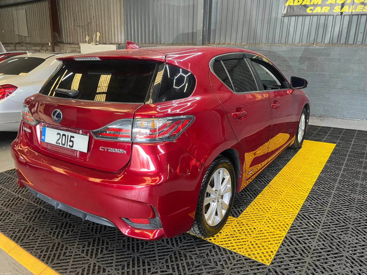 Lexus CT200h 2015 premium - Image 4