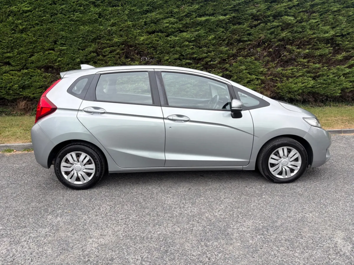 Honda Jazz 1.3 I VTEC SE 5DR - Image 5