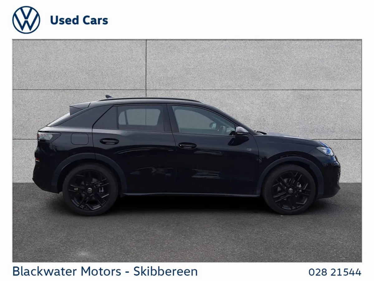 Volkswagen T-Roc 1.5TSI 150BHP R-LINE MILD HYBRID - Image 6
