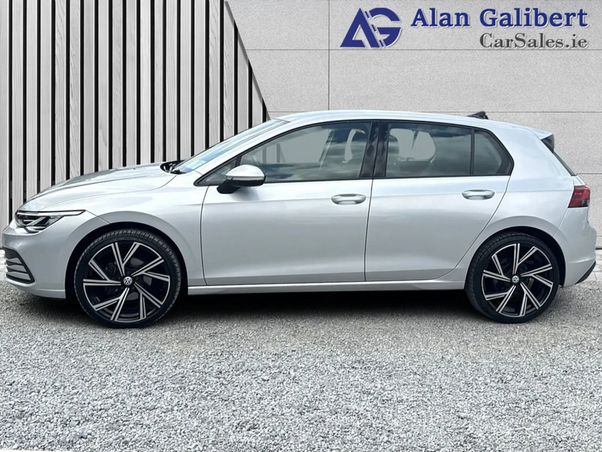 Volkswagen Golf LIFE 2.0 TDI DSG  Automatic - Image 5