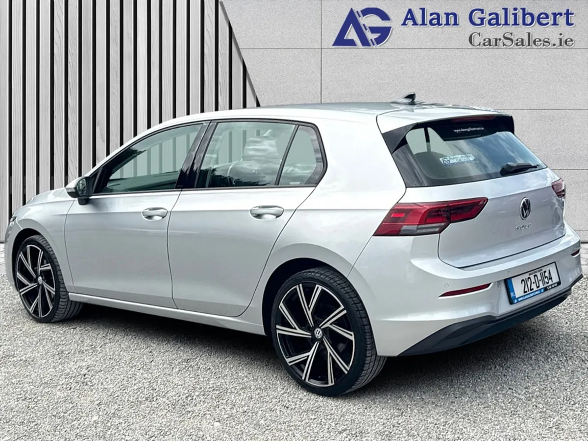 Volkswagen Golf LIFE 2.0 TDI DSG 115HP 5DR AU - Image 2