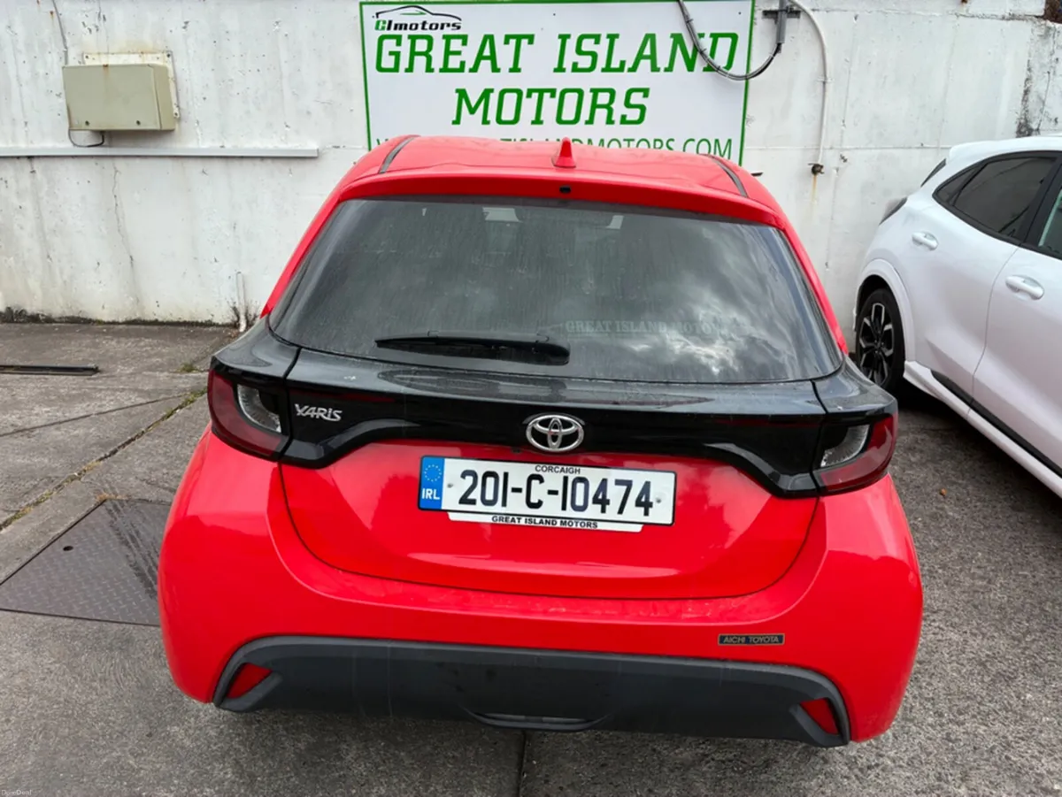 Toyota Yaris 1.5 petrol manual - Image 6