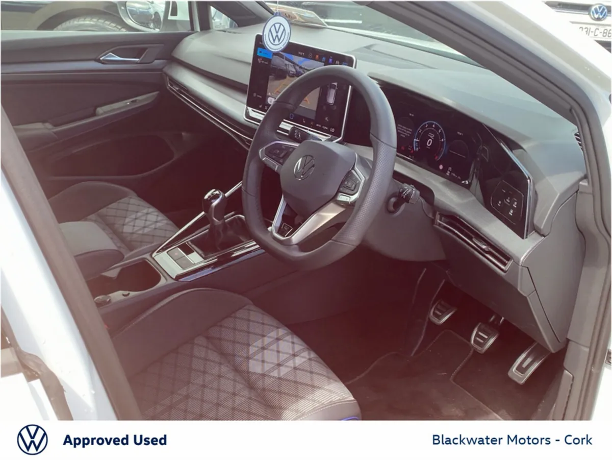 Volkswagen Golf 1.5TSI 150BHP 5DR R-LINE - Image 4