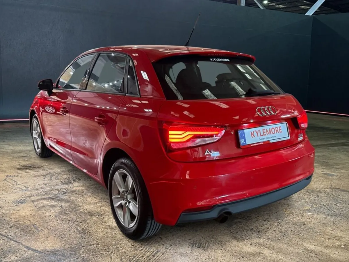 Audi A1 1.0 TFSI AUTOMATIC - FACTORY ALLOYS - FLAT - Image 5